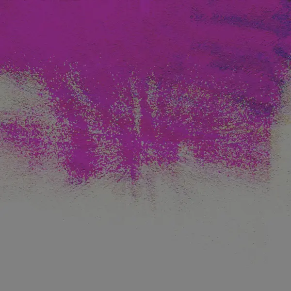 Sahilde sörf tahtası olan biri.