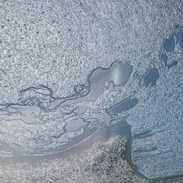 Kabarcıklı su yüzeyi