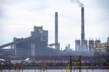 MARIUPOL, UKRAINE, 14 Nisan 2020: Azovstal Mariupol Metalurji Santrali