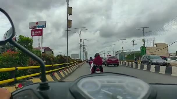 Bornéu Sul Indonésia Fevereiro 2021 Motorbike Vlog Várias Partes Rua — Vídeo de Stock