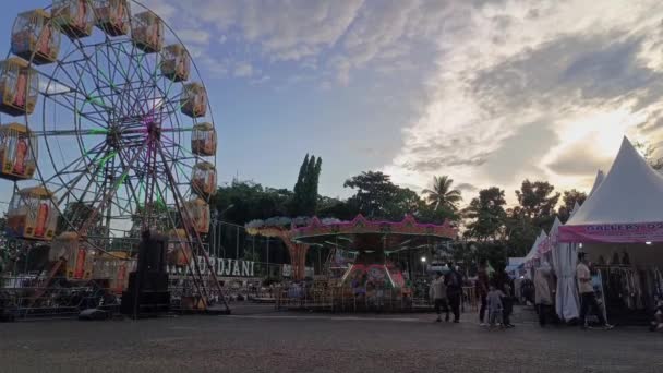 Banjarbaru Indonesia May 2024 Ferris Wheel City Hall Square Entertainment — 图库视频影像