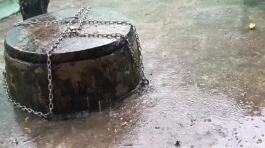 Şiddetli yağmur kuyuları ıslattığında