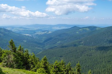 Çek Cumhuriyeti 'nin güzel dağları