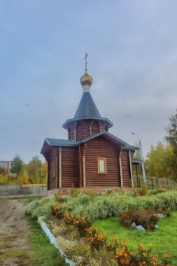 Kutsal Bakire Meryem 'in şefaatinin ahşap kilisesi. Rusya