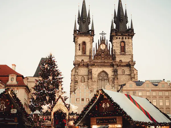 Weihnachtsmarkt Prag Tschechien Altstädter Ring Weihnachten Neujahr Liebfrauenkirche Vor Weihnachtsbaum — Stockfoto