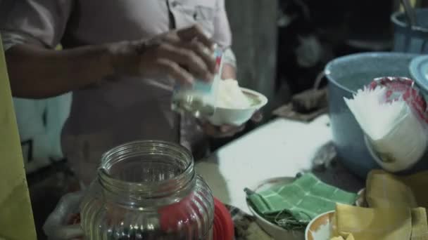 Surabaya Indonesia Sept 2023 Prepare Bowl Iced Green Bean Porridge — Stock Video