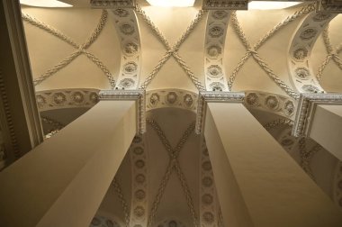 Şehir katedralinin içi. Kasaların bir parçası.