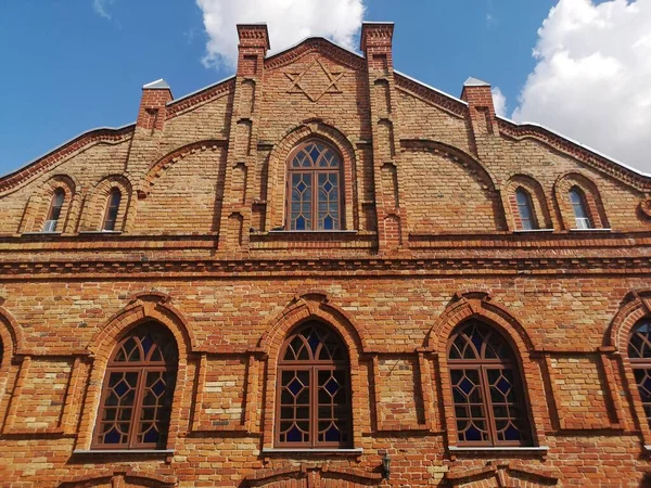 Histórico Vermelho Tijolo Alvenaria Inverno Sinagoga Joniskis Lituânia — Fotografia de Stock
