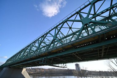 Litvanya 'nın Kaunalar şehrindeki köprü.