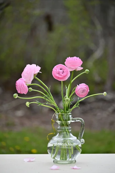Váza Krásnými Květinami — Stock fotografie