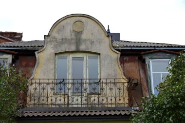 Bilbao 'daki eski bir binanın cephesi