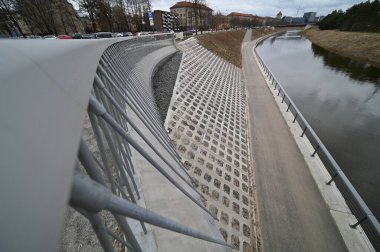 Avrupa 'da Litvanya' nın Kaunas şehrinde bir köprü