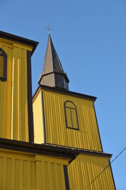 Litvanya 'nın eski Vandziogala köyündeki ahşap kilise.