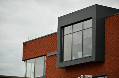 modern bina cephesi, pencereler