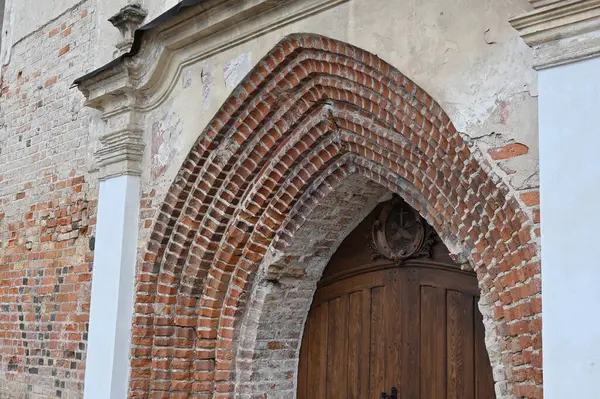 Vilnius şehrindeki eski ahşap kilise.