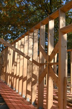 Ahşap bir ev inşaatı