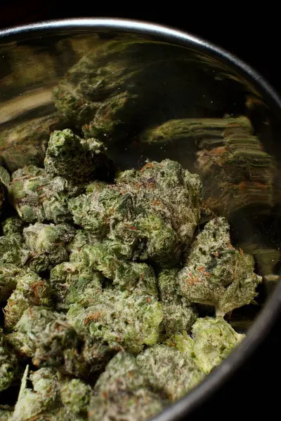 Cannabis Metal Tin Bowl — Stock Photo, Image