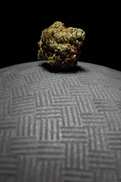 Cannabis Kickball — Stockfoto