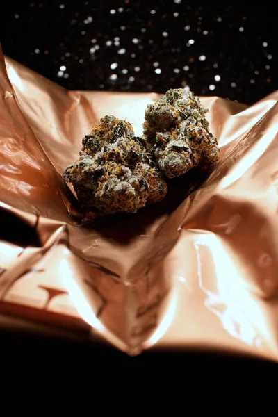 Cannabis Silkeslen Brons Koppar — Stockfoto