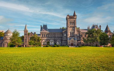 Toronto Üniversitesi ve Kampüs Kampüsü