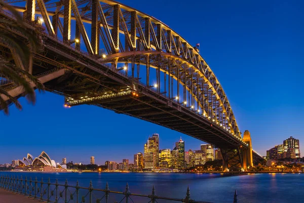 Вид Міст Харбор Оперний Театр Діловий Район Сідней Австралія — стокове фото