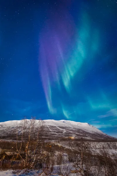 Exibição Aurora Boreal Luz Lua Cheia Abisko Suécia — Fotografia de Stock