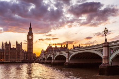 Big Ben Saat Kulesi ve Thames Nehri, Londra, Birleşik Krallık
