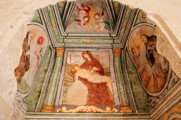 Interno Una Piccola Cappella Ornata Bellissimi Affreschi Castello Carlo Lecce — Foto Stock