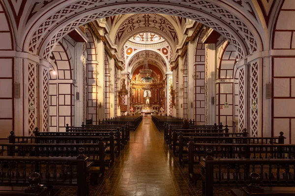 Neoklasycystyczna Nawa Centralna Kościoła San Francisco Jesus Lima Peru — Zdjęcie stockowe