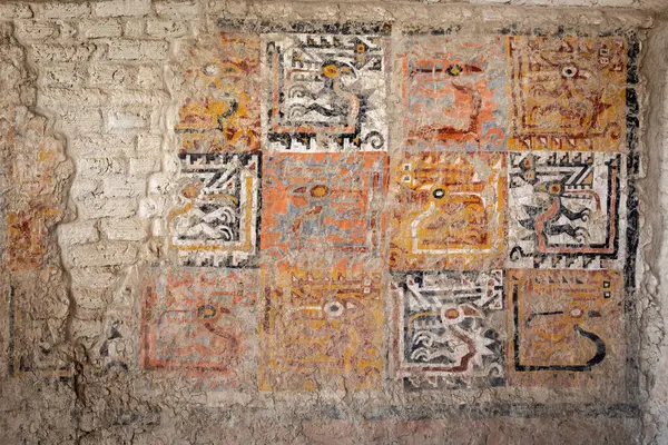 Szczegóły Malowanego Muru Cmentarzu Lady Del Cao Stanowisko Archeologiczne Brujo — Zdjęcie stockowe