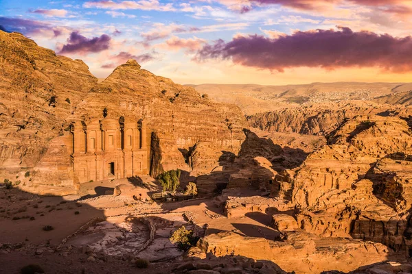 Vista Panorámica Del Monasterio Deir Atardecer Petra Jordania —  Fotos de Stock