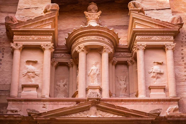 Górna Część Fasady Świątyni Skarbu Państwa Khazneh Petra Jordan — Zdjęcie stockowe