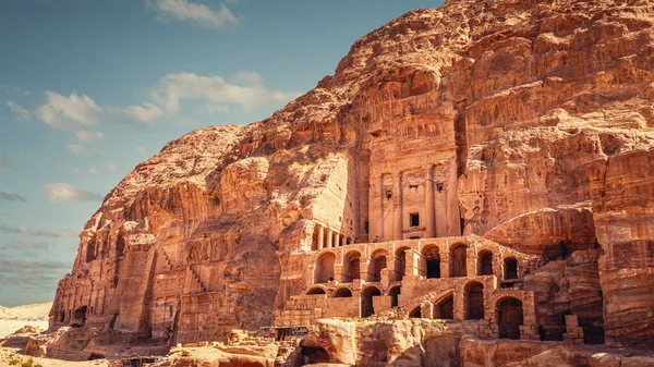 Avlusu Dorik Sütunları Olan Vazo Mezarı Petra Ürdün — Stok fotoğraf
