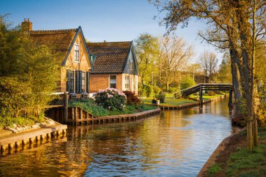 Kanallı güzel manzara, Giethoorn, Hollanda
