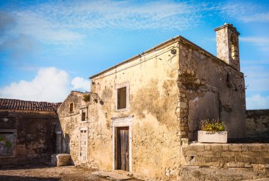 Aziz Michael Kilisesi (San Michele), Peschici, Gargano, İtalya