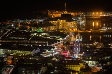 Victoria ve Albert Rıhtımı Gece Manzarası, Cape Town, Güney Afrika