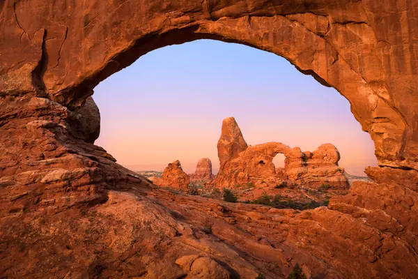Turret Arch Trough North Window Sunset Arches National Park Utah — Photo