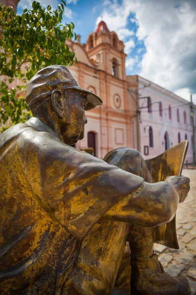Estatua Artista Martha Jiménez Frente Iglesia Del Carmen Camagüey Cuba — Foto de Stock