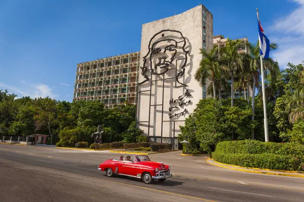内政部大楼 革命广场 古巴哈瓦那 — 图库照片