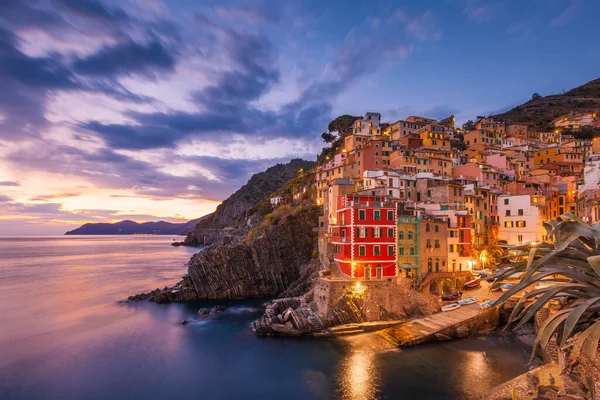 La Spezia, İtalya 'nın Cinque Terre kentindeki Riomaggiore köyünde. Unesco Dünya Mirası.