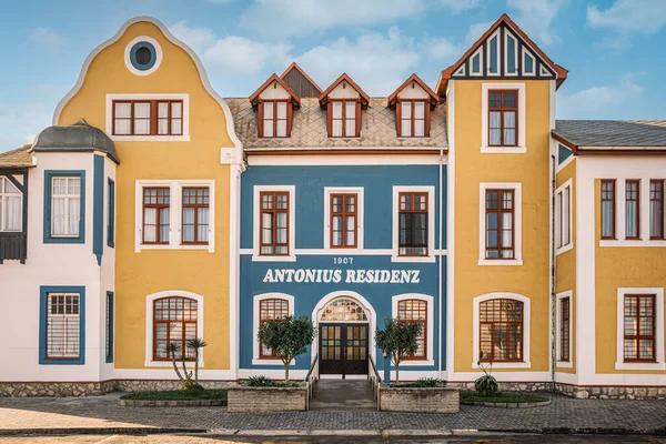 纳米比亚斯瓦科普蒙德历史性的Antonius Residenz大楼 建于1907年 是一家名为圣安东尼乌斯格堡医院 Antonius Gebaude Hospital 的弗朗西斯科医院 直到1987年 它一直是一家医院 免版税图库图片