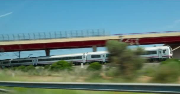 Comboio Alta Velocidade Que Atravessa Espanha Rural — Vídeo de Stock