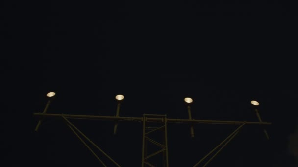 Widoczna Dołu Płaszczyzna Leci Nocą Światła Nawigacyjne Podwozie Widoczne Światła — Wideo stockowe