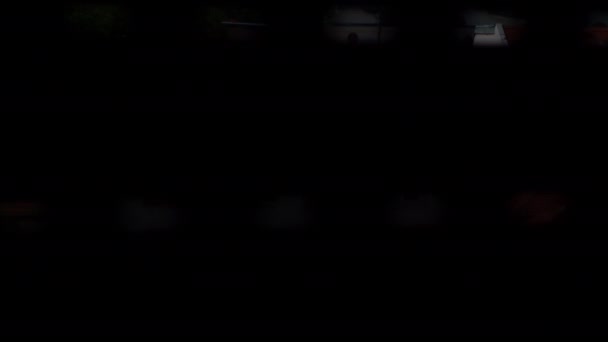 Вид Крыши Различных Зданий Открытого Окна Показывающий Архитектуру Материалы Крыш — стоковое видео
