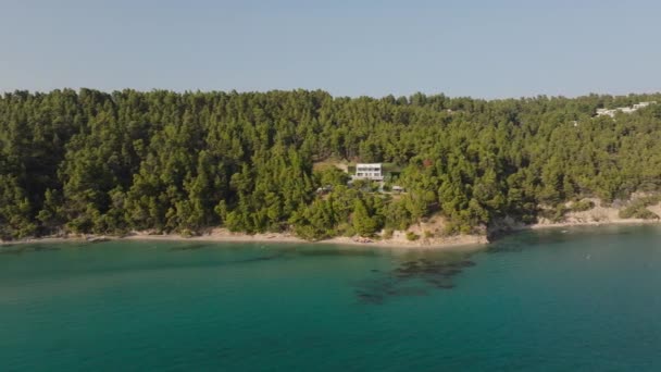 Drone Glides Coast Possidi Cape Halkidiki Greece Highlighting Secluded Beach — Stock Video