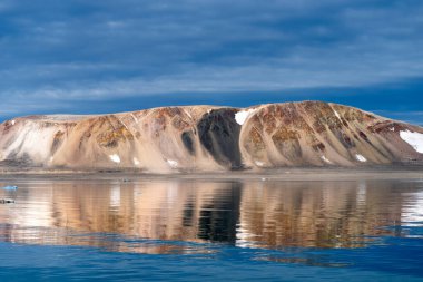 Svalbard 'ın inanılmaz doğası ve manzarası