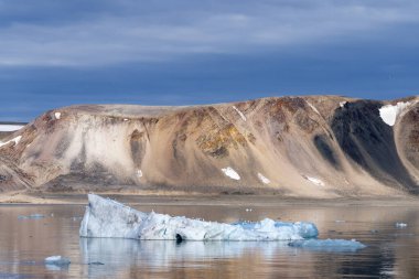 Svalbard 'ın inanılmaz doğası ve manzarası