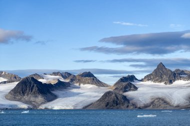 Svalbard 'ın inanılmaz doğası ve manzarası