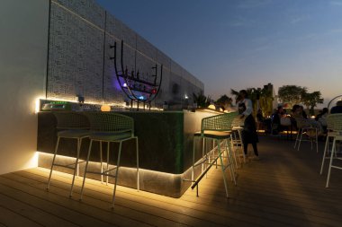 Belçika pavyonu, Exo 2020, gece ışığında.