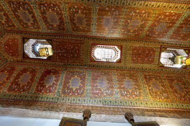 Bahia Sarayı 19. yüzyıldan kalma, çarpıcı sıva, resim ve mozaik sarayları ve bahçelerle dekore edilmiş odalardan oluşan bir binadır.